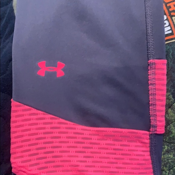 Under armor workout pants - Picture 3 of 4